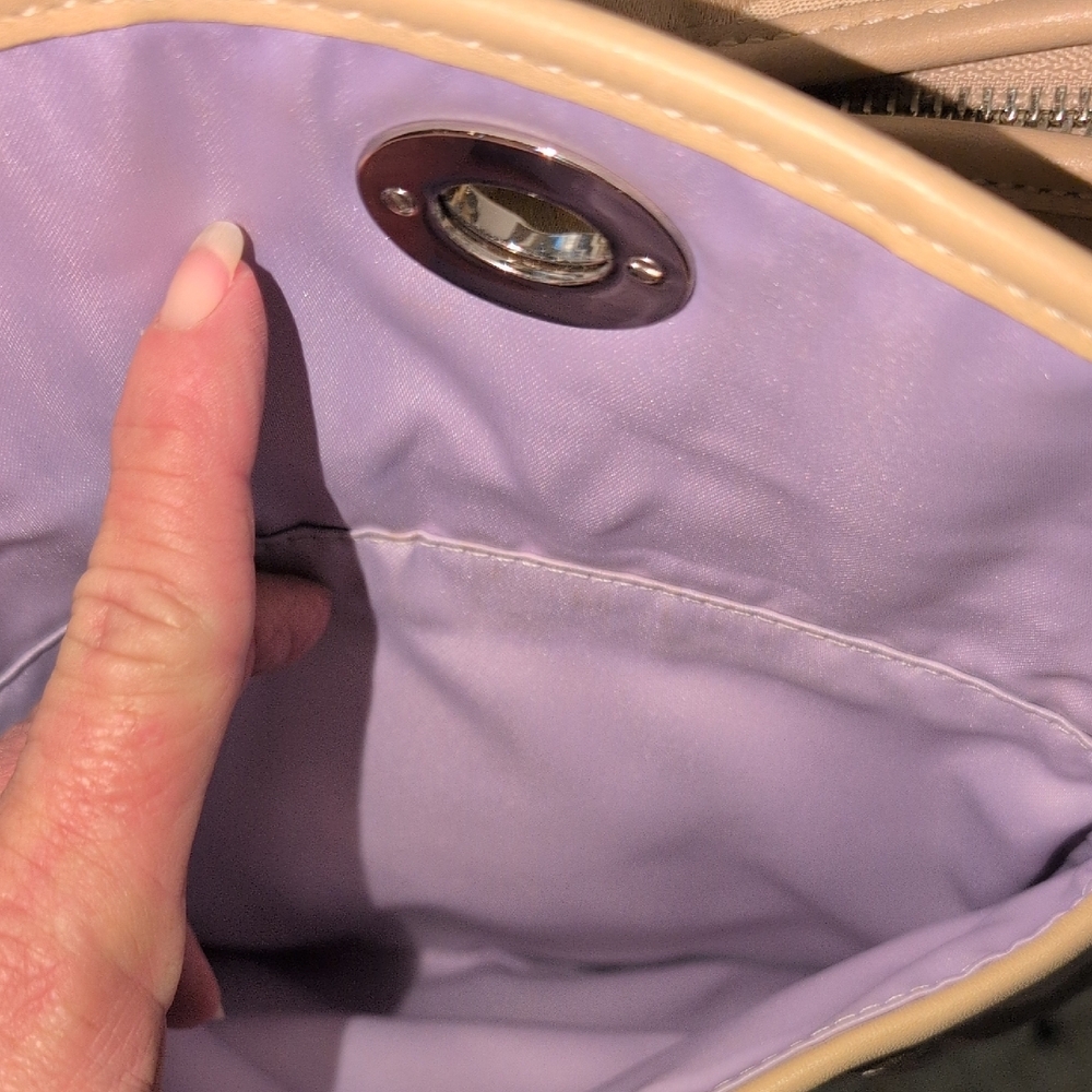 2009 Coach  Kristen Tan Signature C Shoulder Bag 13129 - Picture 6 of 16